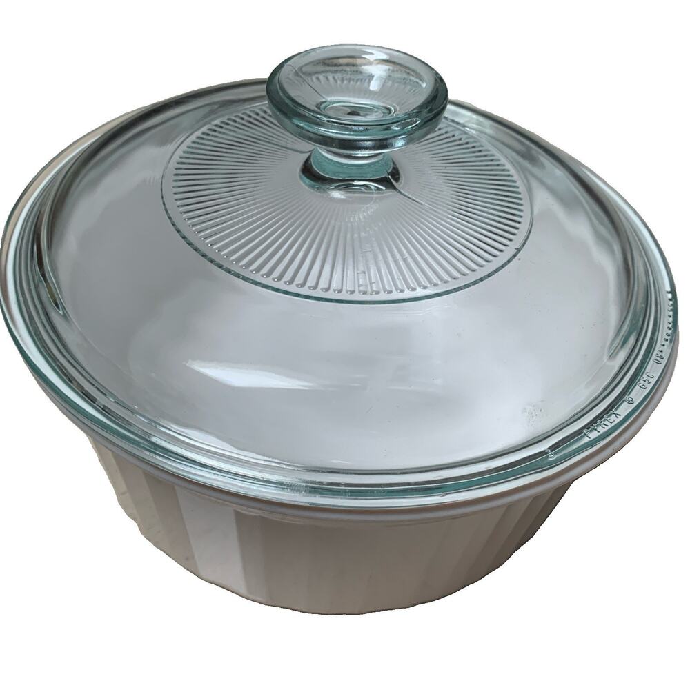 Corning Ware "French White" (F-5-B) Round Casserole Dish with Lid (1.6 quarts)